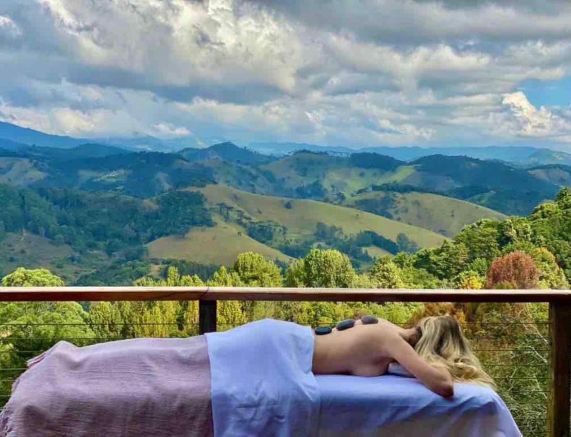 הוילה Campos do Jordão Casa De Vidro Com Vista Mantiqueira - Com Cafe E Staff מראה חיצוני תמונה