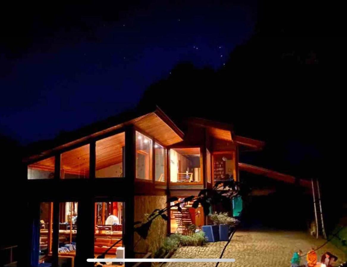 הוילה Campos do Jordão Casa De Vidro Com Vista Mantiqueira - Com Cafe E Staff מראה חיצוני תמונה
